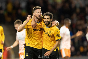 马竞vs皇家奥维耶多：格列兹曼、奥布拉克首发，龙东、卡索拉出战（马竞迎战皇家奥维耶多：格列兹曼、奥布拉克先发，龙东与卡索拉登场）