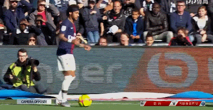 伊萨克：在多特的经历让我更强大；最喜欢过人后或内切后进球（伊萨克：多特经历令我更强，最爱过人或内切后破门）