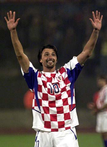 33分10板10助攻！火箭2换1交易被效仿，鹈鹕捡漏年轻版约基奇（33+10+10三双！火箭2换1被照搬，鹈鹕捡到年轻版约基奇）