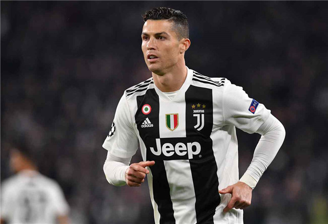 科曼：在我效力过的俱乐部中，特维斯是团队影响力最大的前锋（科曼：我待过的球队里，特维斯是对团队最具影响力的前锋）