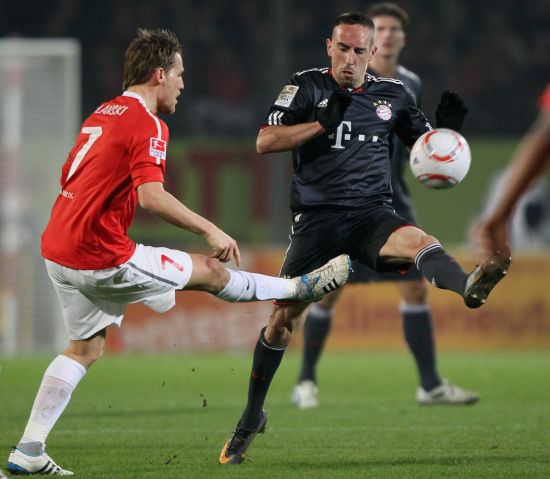 上场10分钟5失误！斯波：约维奇需要找回更好的节奏（仅出战10分钟就5次失误，斯波：约维奇亟需找回比赛节奏）