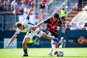 新疆阿图什杯11月15日开幕，艾菲尔丁担任喀什库克兰队主教练（新疆阿图什杯11月15日打响，艾菲尔丁出任喀什库克兰主帅）