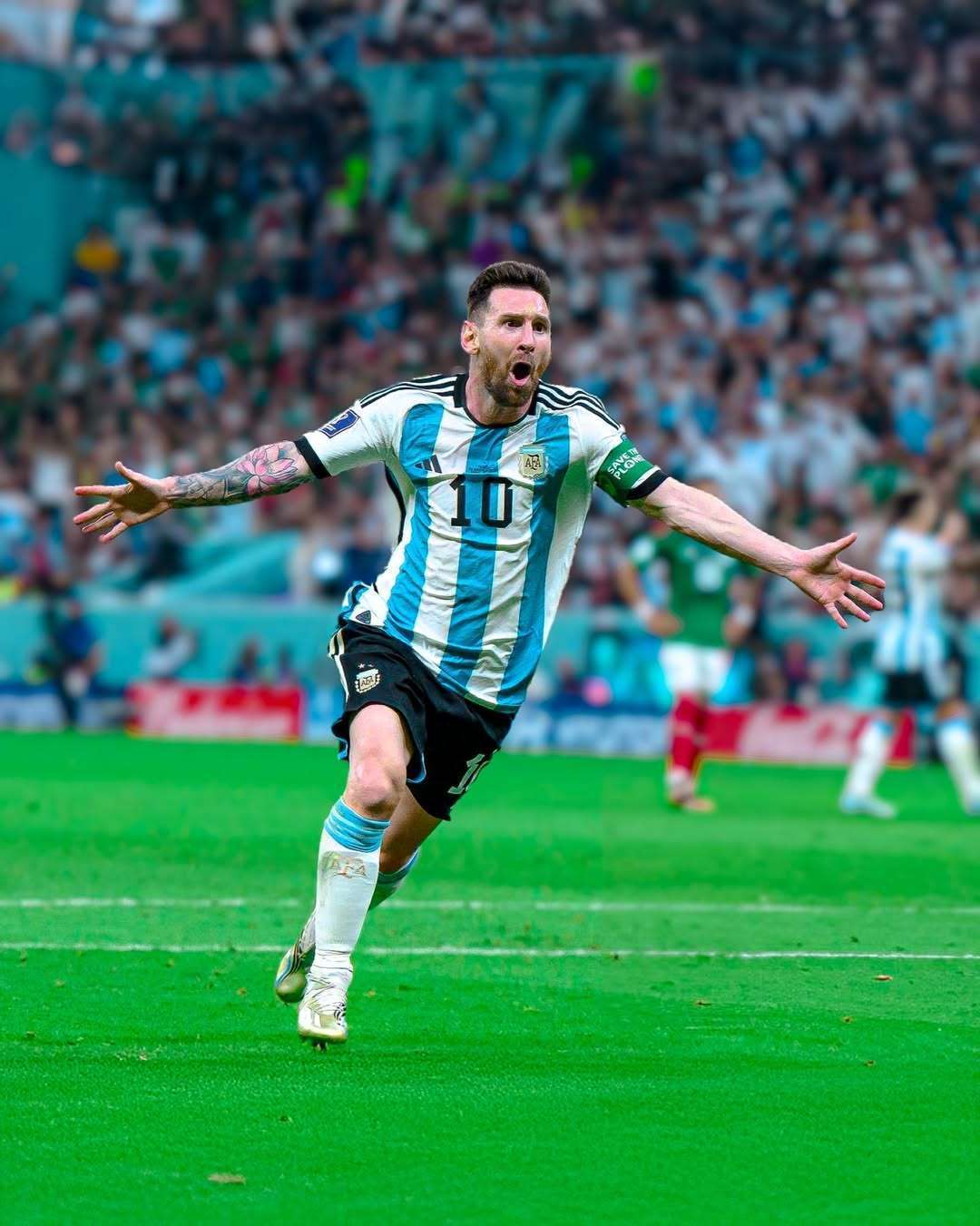 詹姆斯关键助攻锁定胜利（詹姆斯致命传球终结悬念）