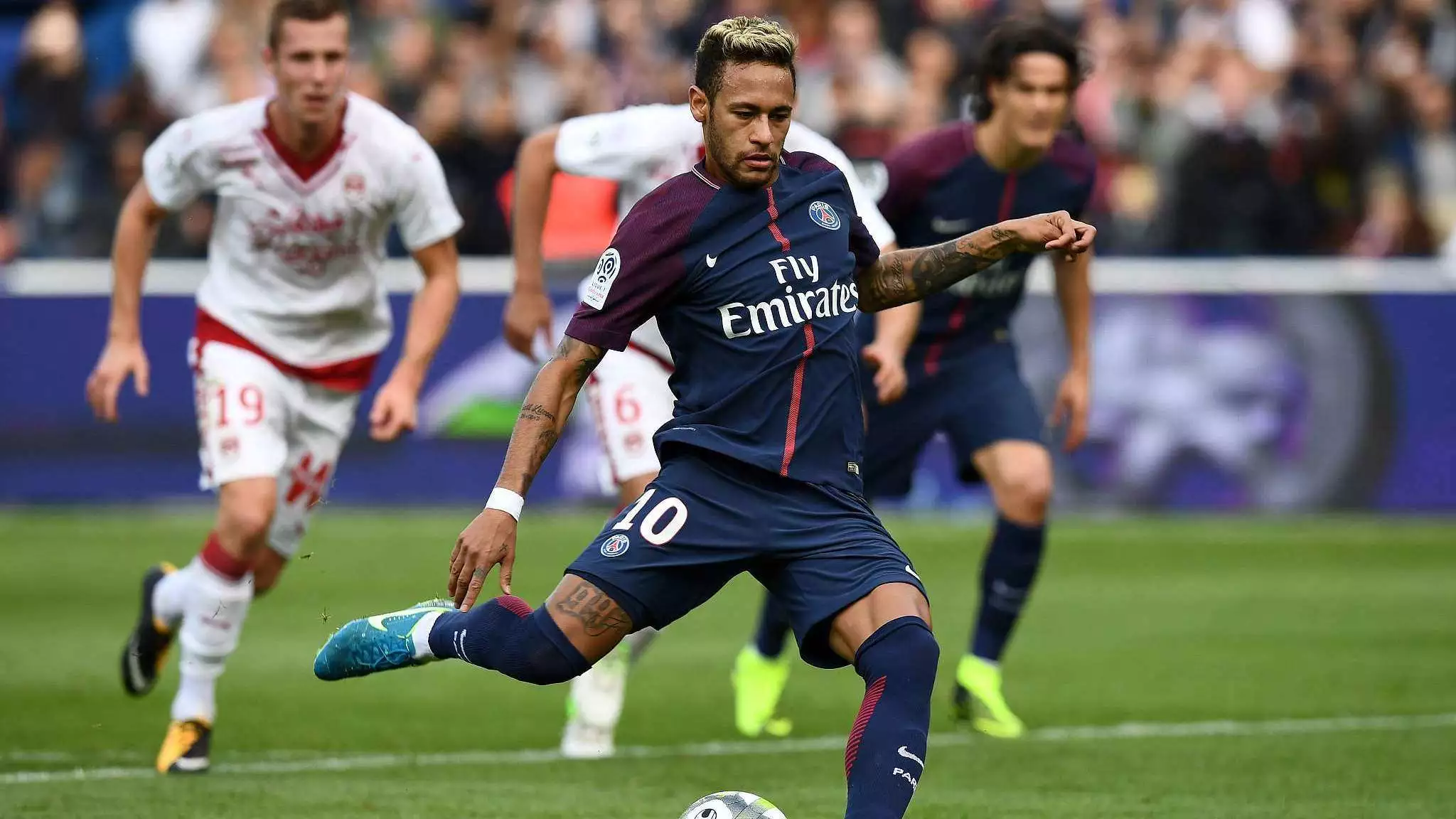 官方：美因茨主帅亨里克森下课；球队积6分排名德甲垫底（美因茨官宣解聘主帅亨里克森，球队仅积6分垫底德甲）