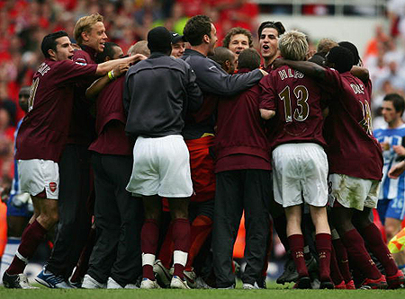 津媒：从伤势恢复进度看，巴顿和阿代米出战申花的前景不乐观（津媒：康复进展欠佳，巴顿与阿代米恐无缘战申花）