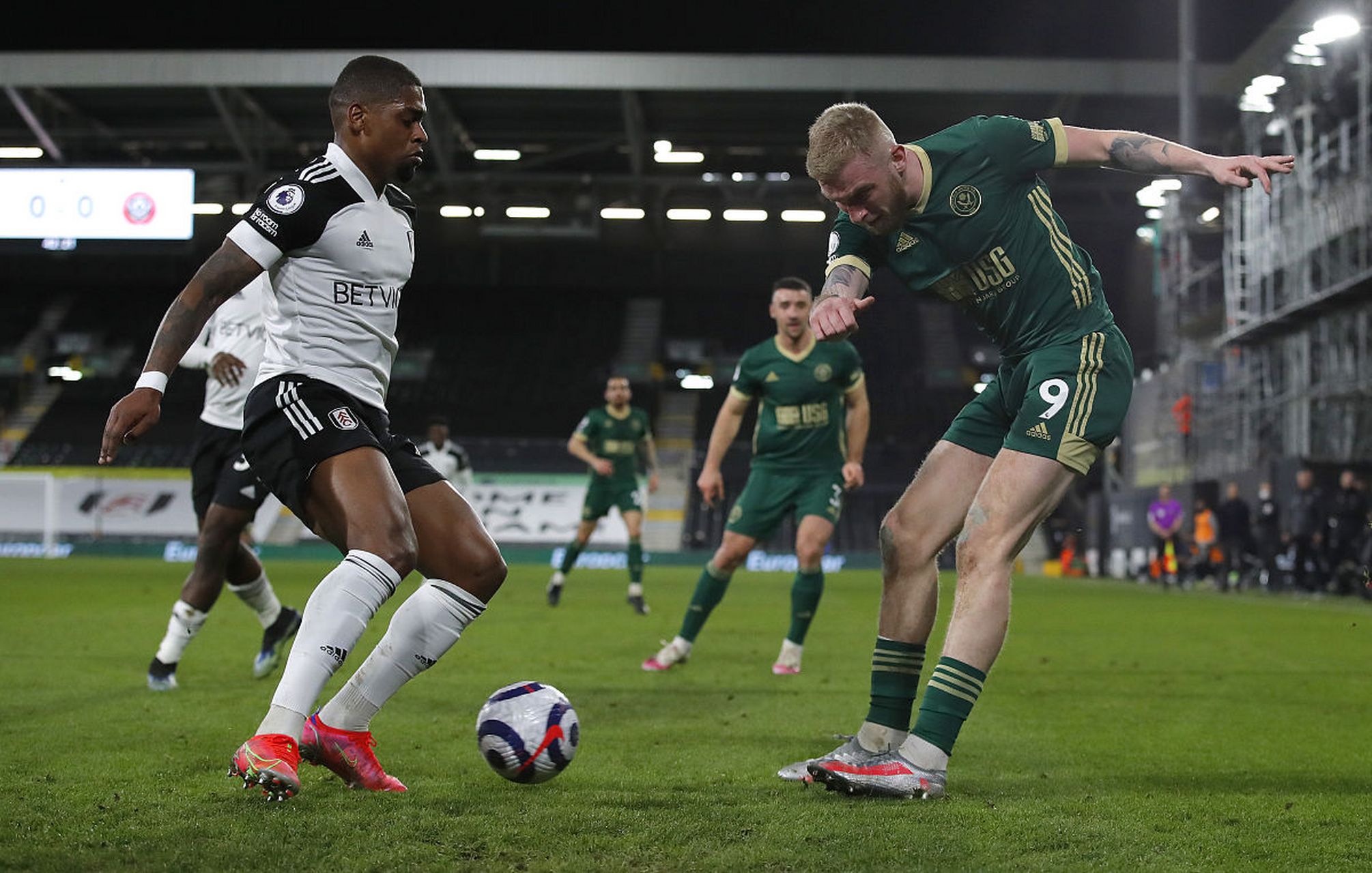 多特vs勒沃库森：阿德耶米领衔，小贝林厄姆、丘库埃梅卡出战（多特迎战勒沃库森：阿德耶米坐镇，小贝林厄姆与丘库埃梅卡登场）