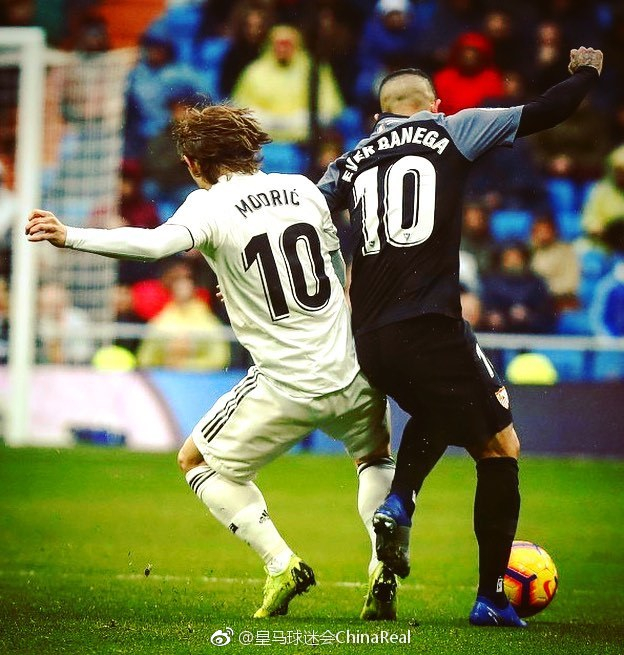 米体：斯帕莱蒂满意戴维表现，可能让他在都灵德比中首发（米体：斯帕莱蒂看好戴维发挥，或让其在都灵德比首发）