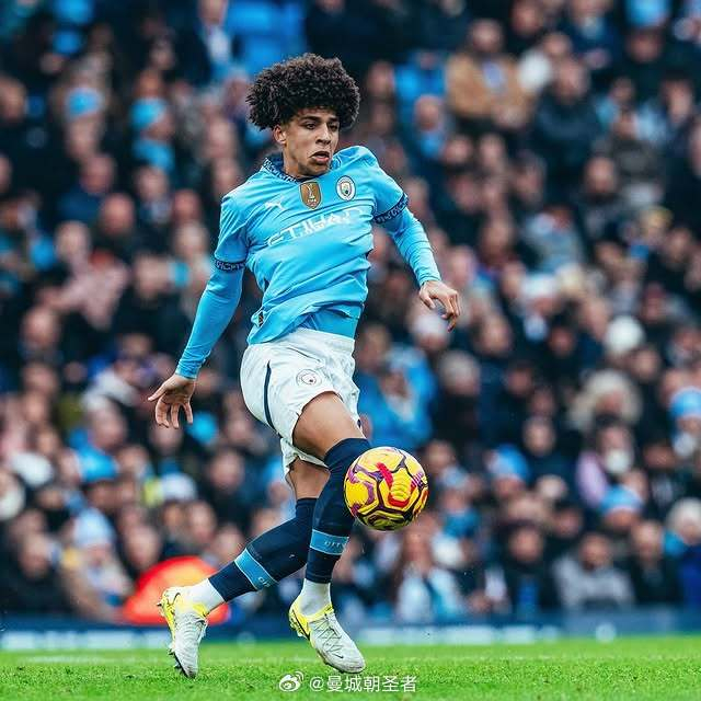 王钰栋新经纪公司：曾代理莱万、拜尔，旗下球员多在德国、瑞士踢球（王钰栋加盟新经纪：曾服务莱万、拜尔，客户多在德瑞联赛效力）