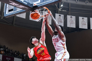 美职联官方列足坛历史助攻榜：梅西距历史第一只差4次（美职联公布足坛助攻历史榜：梅西距榜首仅差4次）