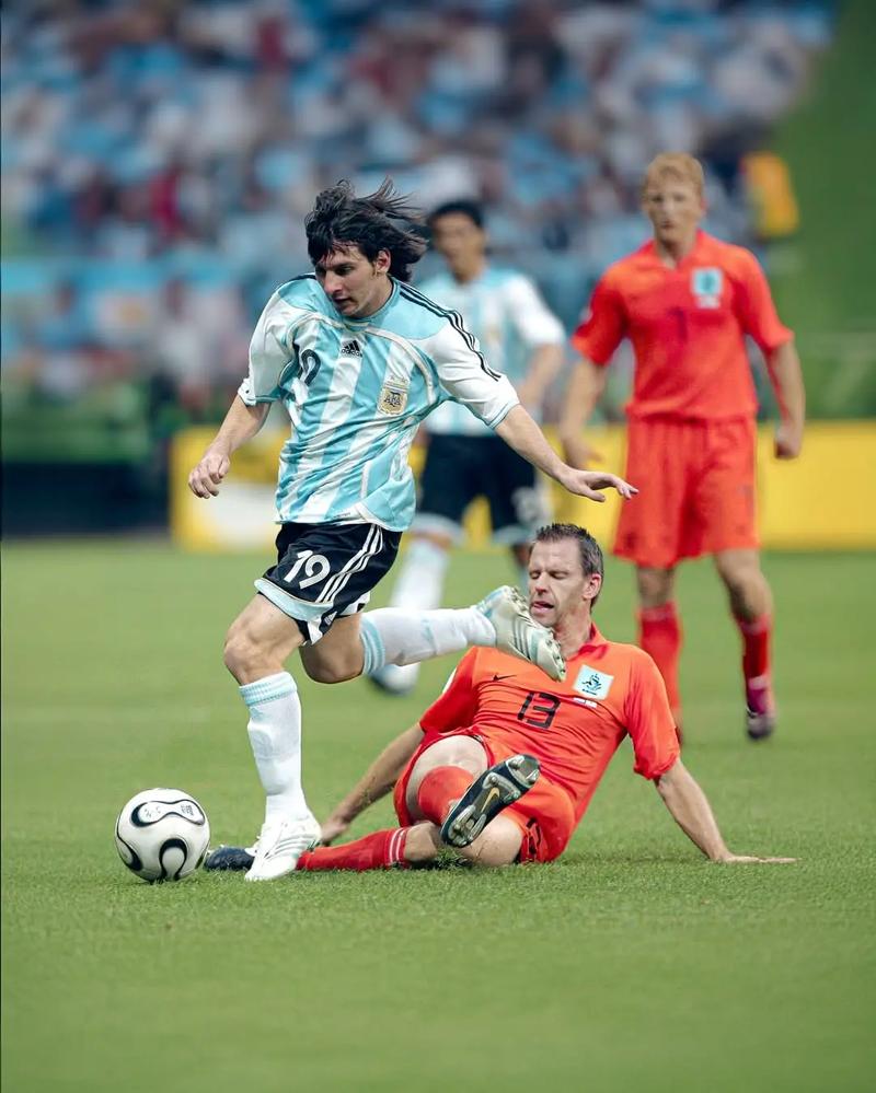 迪马济奥：加蒂、弗拉霍维奇明日将分别在里昂、伦敦接受手术（迪马济奥：加蒂赴里昂、弗拉霍维奇赴伦敦，二人将于明日各自接受手术）