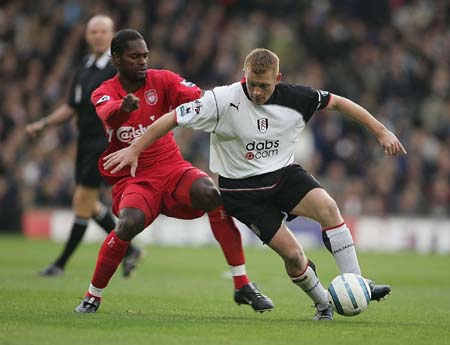 即插即用！塞斯·库里首秀收获14分，命中率高达85.7%（无缝融入！塞斯·库里首秀砍下14分，投篮命中率85.7%）